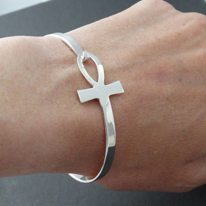 抗アレルギーステンレス鋼と抗アレルギーブレスレット,女性用, - Women Accessories Egypt のレビューと価格