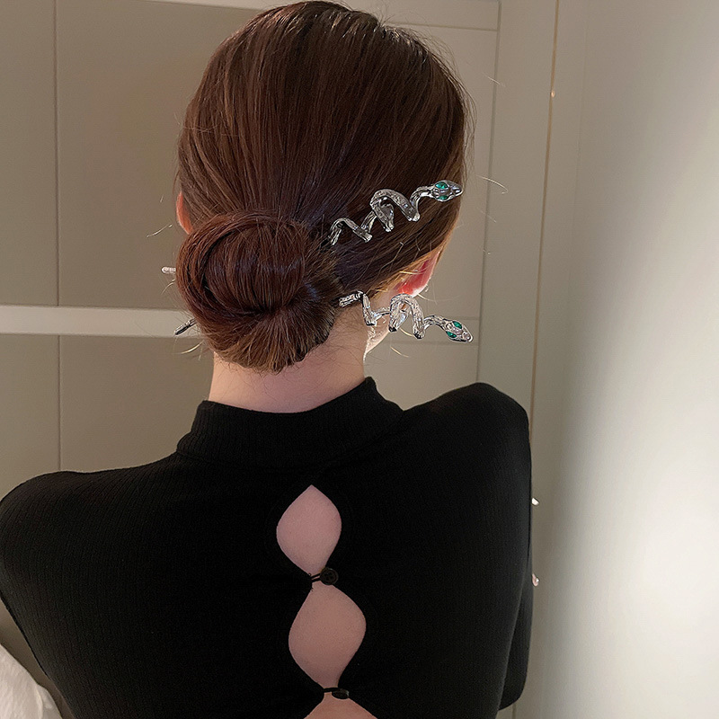 レトロヘビヘアピンヘアスティック女性ファッション麻ひもワープ - Hair Fork Stick のレビューと価格