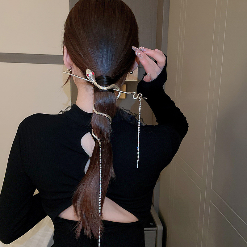 レトロヘビヘアピンヘアスティック女性ファッション麻ひもワープ - Hair Fork Stick のレビューと価格