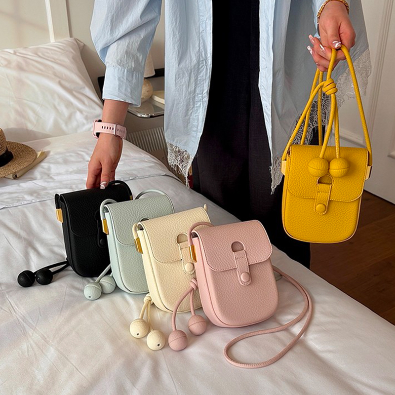 高級ブランドミニイエロークロスボディバッグ女性用ソフト PU - Women'S Yellow Accessories のレビューと価格