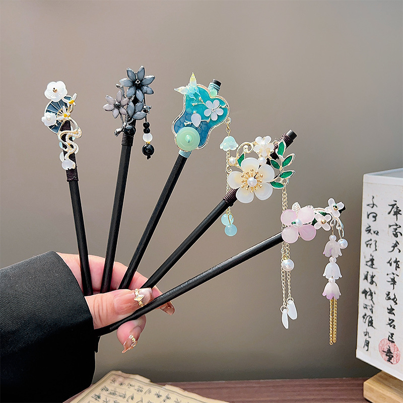 クラシックタッセルヘアスティック黒木製フラワーパールヘアピン - Hair Fork Stick のレビューと価格