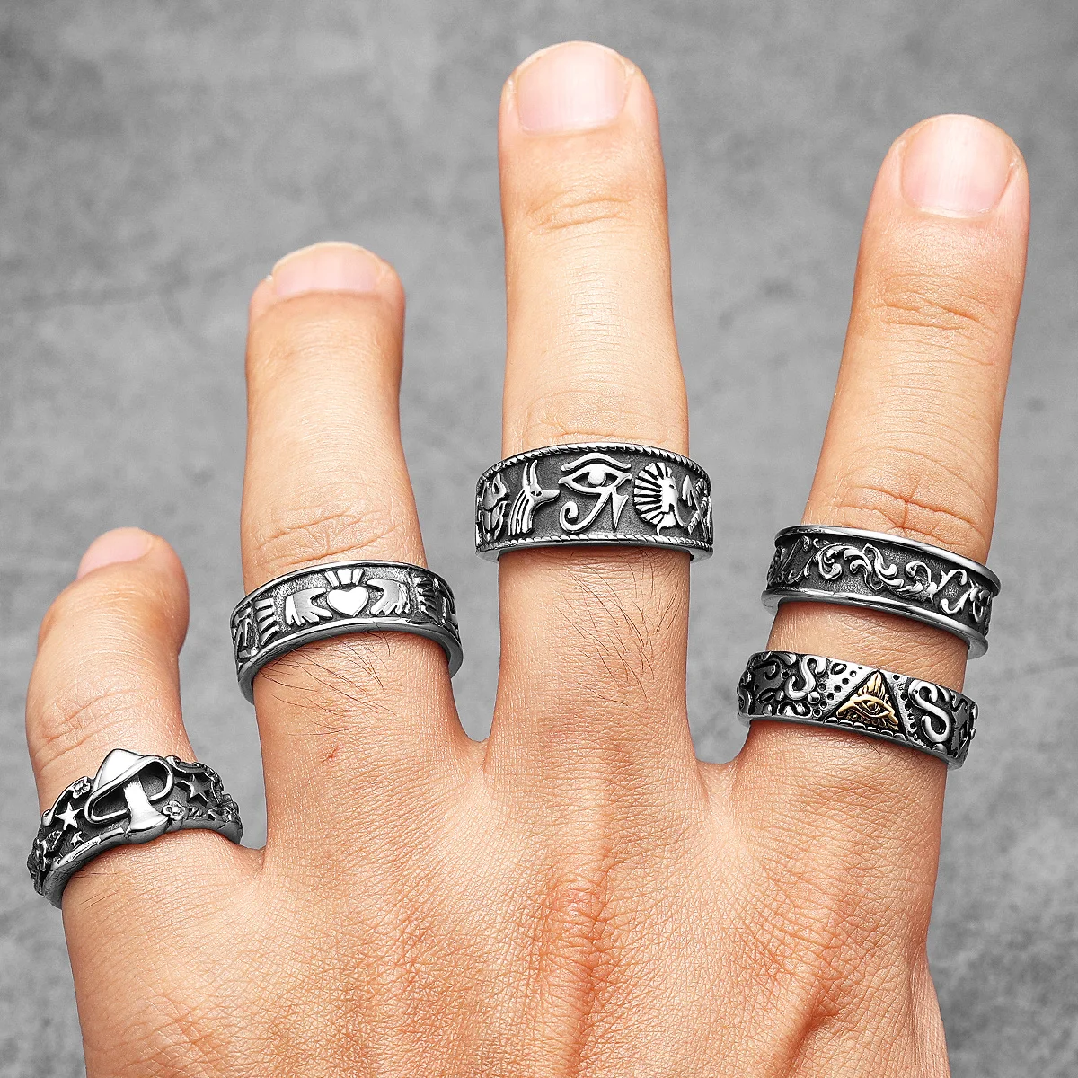 男性と女性のためのステンレス鋼の舌のイヤリング,トーテムの目 - Women Accessories Egypt のレビューと価格